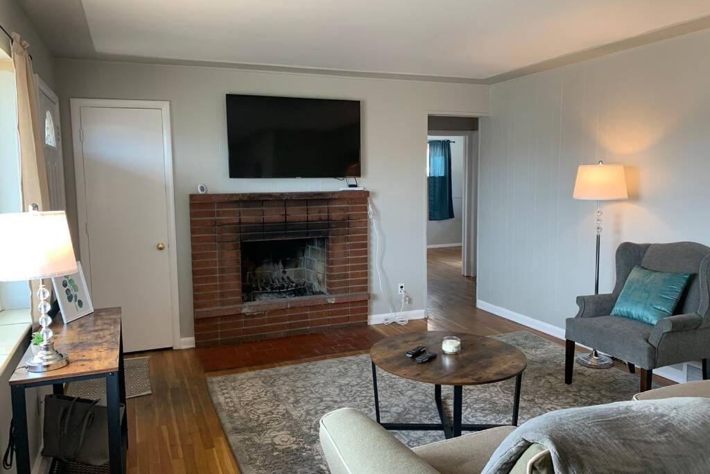 Villa 3 King Beds + Bunk Beds On Broadway Littleton Exterior foto